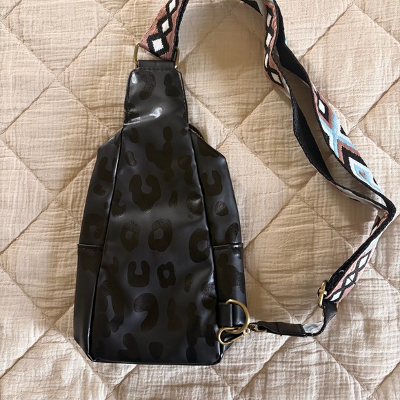 Leopard Print Crossbody Bag - Picture 4 of 4